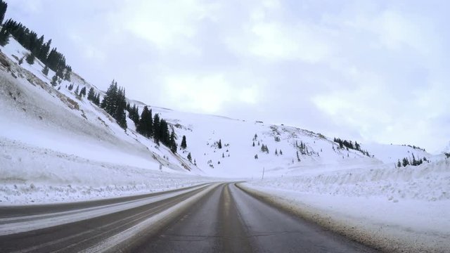 POV point of view - Driving over Loveland Pass in the winter