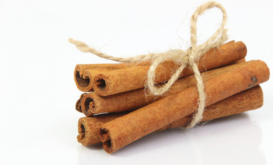 Cinnamon sticks bunch isolated on white background
