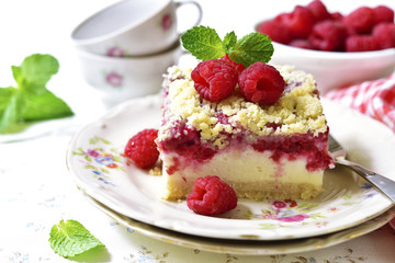 Cake with cottage cheese,raspberry and streusel.