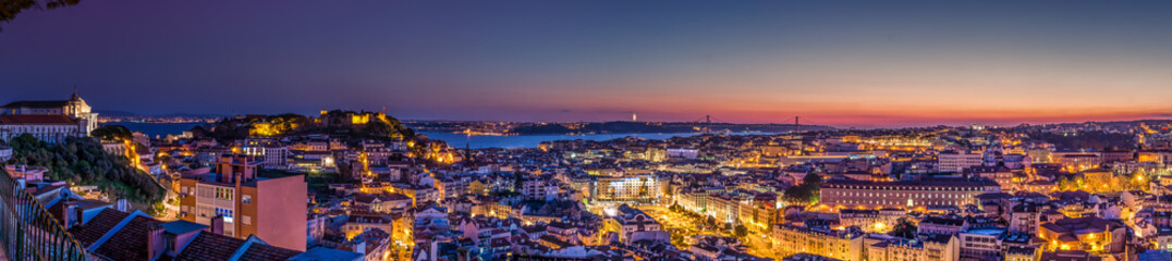 Fototapeta na wymiar Panorama of Lisbon at dusk