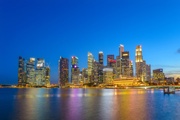 Fototapeta na wymiar Singapore city skyline at night, Marina Bay, Singapore