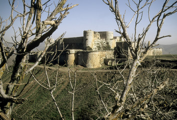 Krak des Chevaliers, most famous Crusader castle - obrazy, fototapety, plakaty