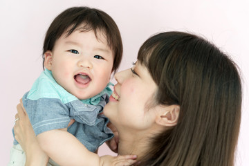 赤ちゃんとママ