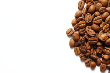 coffee beans isolated background