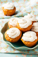 carrot cake muffins