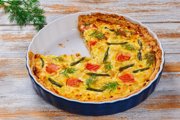 Quiche with salmon,  green bean and onion