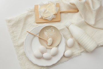 baking cake ingredients