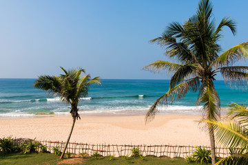 Fototapeta na wymiar Tropical beach on indian ocean in Sri Lanka