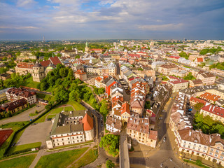 Lublin z lotu ptaka. Panorama starego miasta.