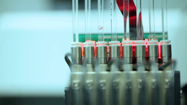 machine automatis&eacute;e en laboratoire 