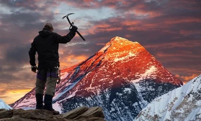 Crédence de cuisine en verre imprimé Everest Mount Everest from Gokyo valley with tourist