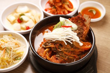 ppyeo haejangguk. Pork Rib Hangover Soup.
