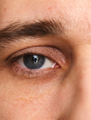 Fototapeta premium otwarte oczy mężczyzn. Fotografowanie makro
