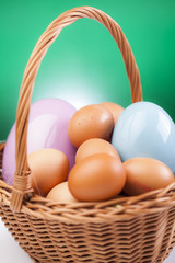 Pisanki w koszyku  © Rafal Kucharek