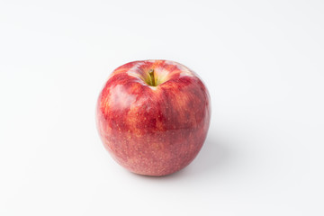 Fototapeta na wymiar Red Apple Isolated on White Background 
