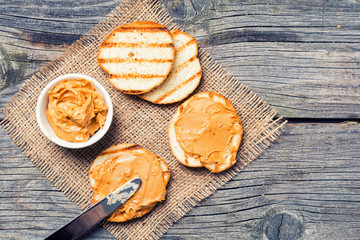 Obraz na płótnie Canvas Peanut butter sandwich
