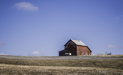 Red barn and blue sky in Weston Missouri