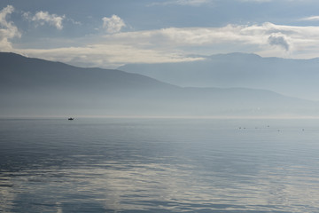 Lac du Bourget - Abbaye de Hautecombe - Savoie.