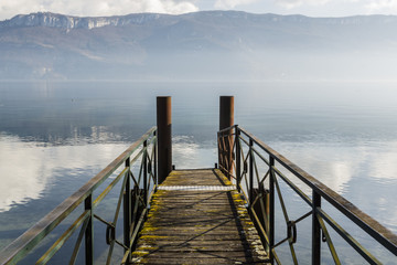 Lac du Bourget - Abbaye de Hautecombe - Savoie.