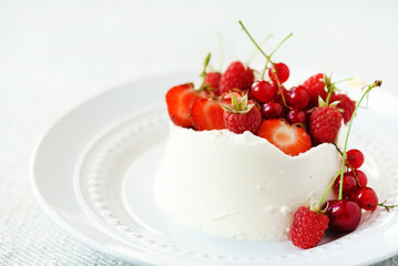 dessert with berries