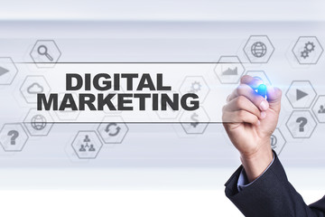 Businessman drawing on virtual screen. digital marketing concept.