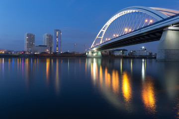 Naklejka premium Most Apollo i wieżowce w Bratysławie na Słowacji.