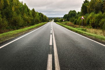 Fototapeta premium Up and down road