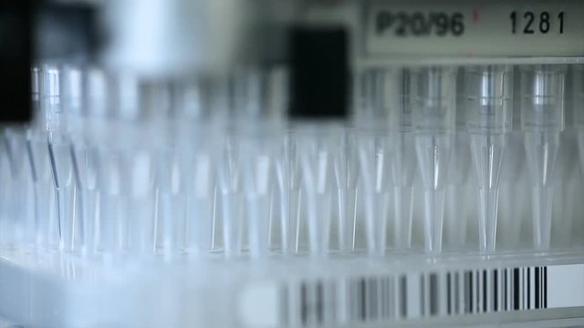 machine automatis&eacute;e en laboratoire 