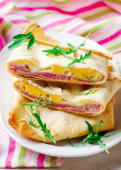 ham egg cheese pockets for a breakfast