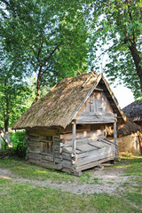 Fototapeta na wymiar Ancient wooden barn
