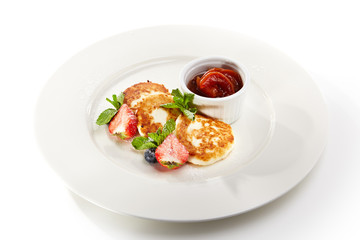 Cheese Pancake with Berries and Fresh Mint