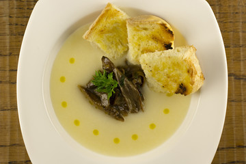 Cauliflower Soup With Mushrooms and Toast