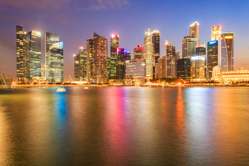 Fototapeta na wymiar Singapore skyline and view of the financial district
