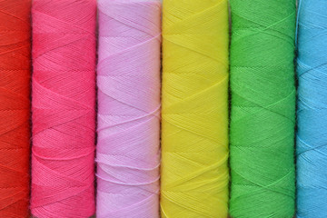 カラフルな糸
