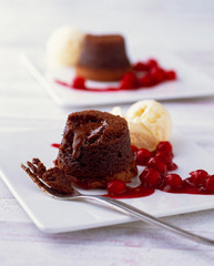 Choccolate cake flan with cranberry