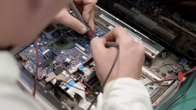 Shot soldering a circuit board with a soldering iron