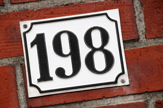 Hausnummer 198