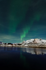Fototapeta na wymiar Aurora borealis at the lofoten islands