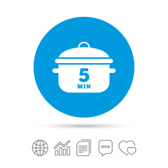Boil 5 minutes. Cooking pan sign icon. Stew food.