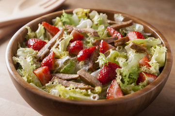 chicken strawberry salad