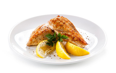 Grilled chicken fillet and vegetables