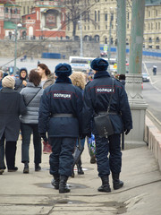 Полиция охраняет порядок на улицах  Москвы