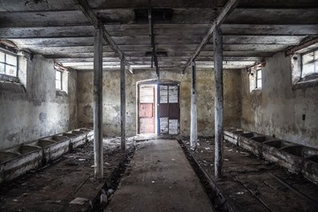 The old abandoned barn