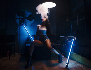 vape woman