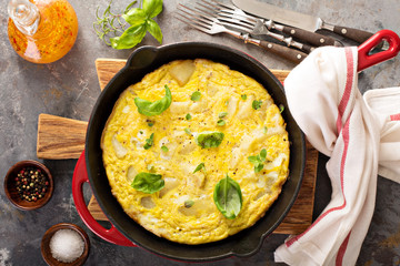 Potato and herbs fritatta