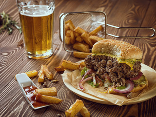 Bitten frash burger.