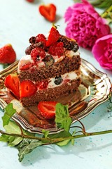 Chocolate berry cake with cream