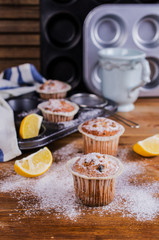 Muffins with raisins