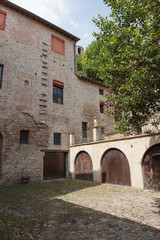 Fototapeta na wymiar Patio in the old town in Italy