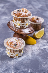 Muffins with raisins